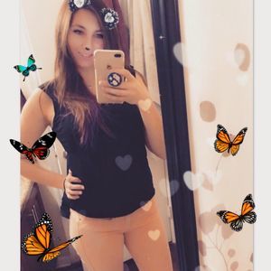 Meet your Posher, Valerie